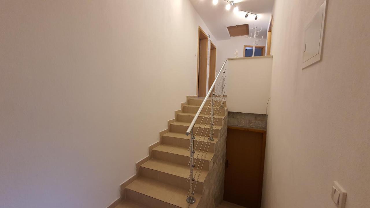 Apartment Tijana Nomenj Zewnętrze zdjęcie